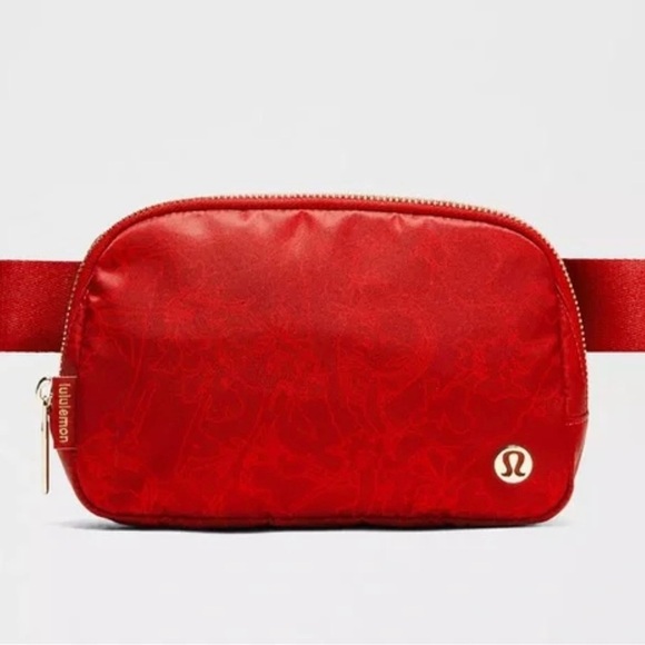 NEW LULULEMON EVERYWHERE BAG 1L LIMITED EDITION LUNAR YEAR OF THE SNAKE - Picture 1 of 7